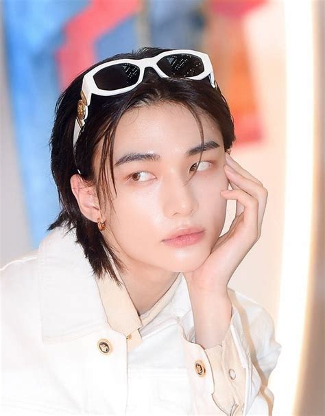 hyunjin Versace hair